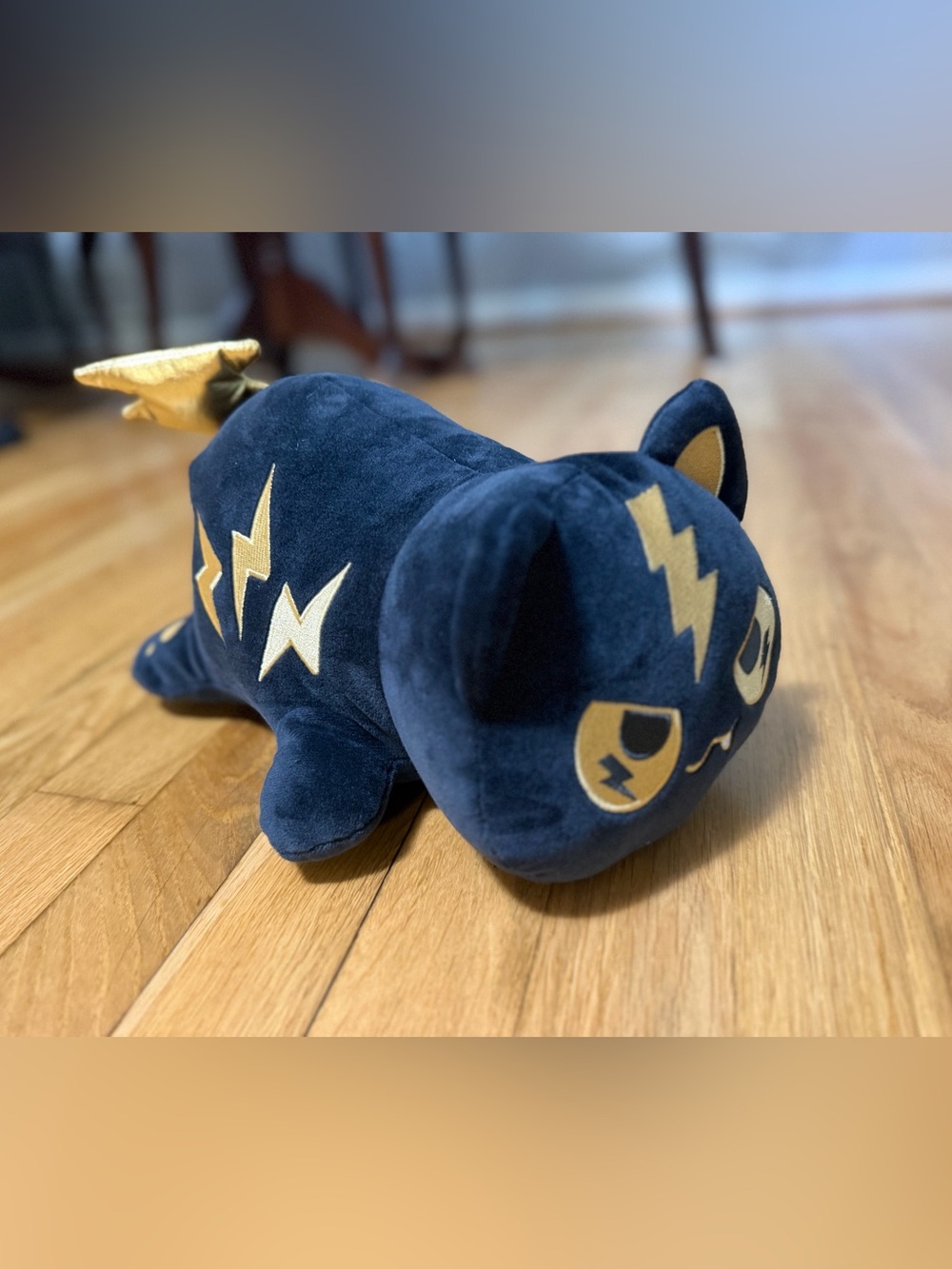Aphmau Elemental 11” Lightning Cat